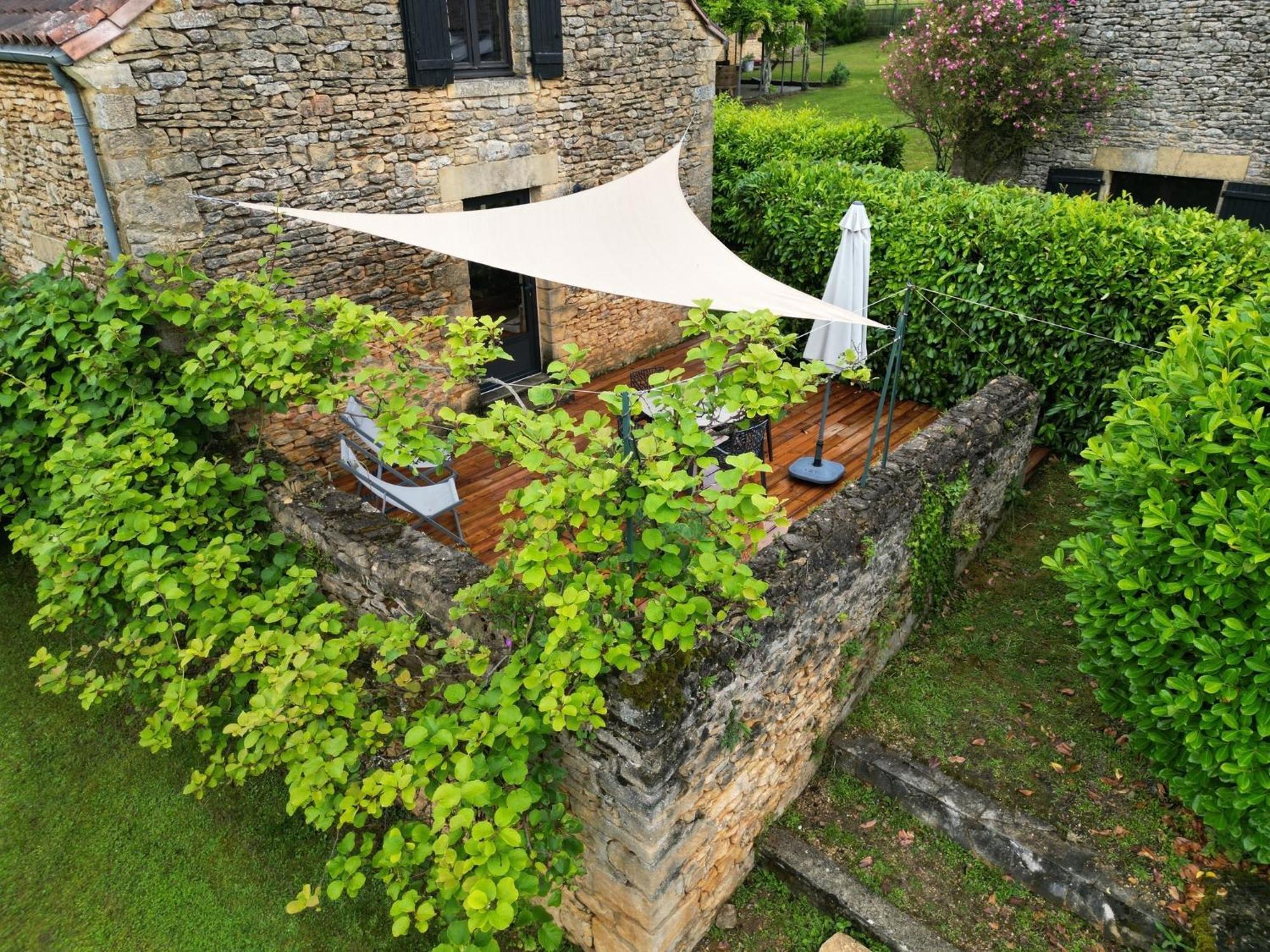 Gites La Source Le Calet Habitación foto
